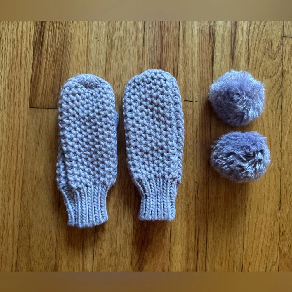Lavender pom pom mittens